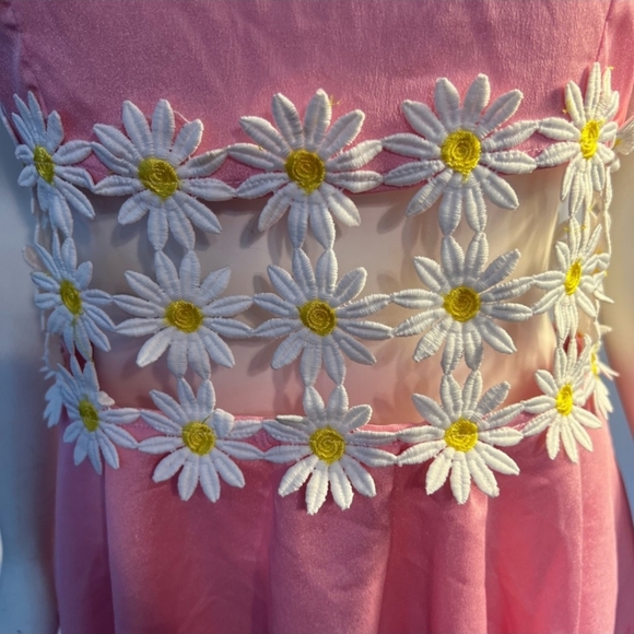 Dolls Kill × Sugar Thrillz Pink Cutout Daisy Appliques Midsection Dress (M) - Picture 6 of 12